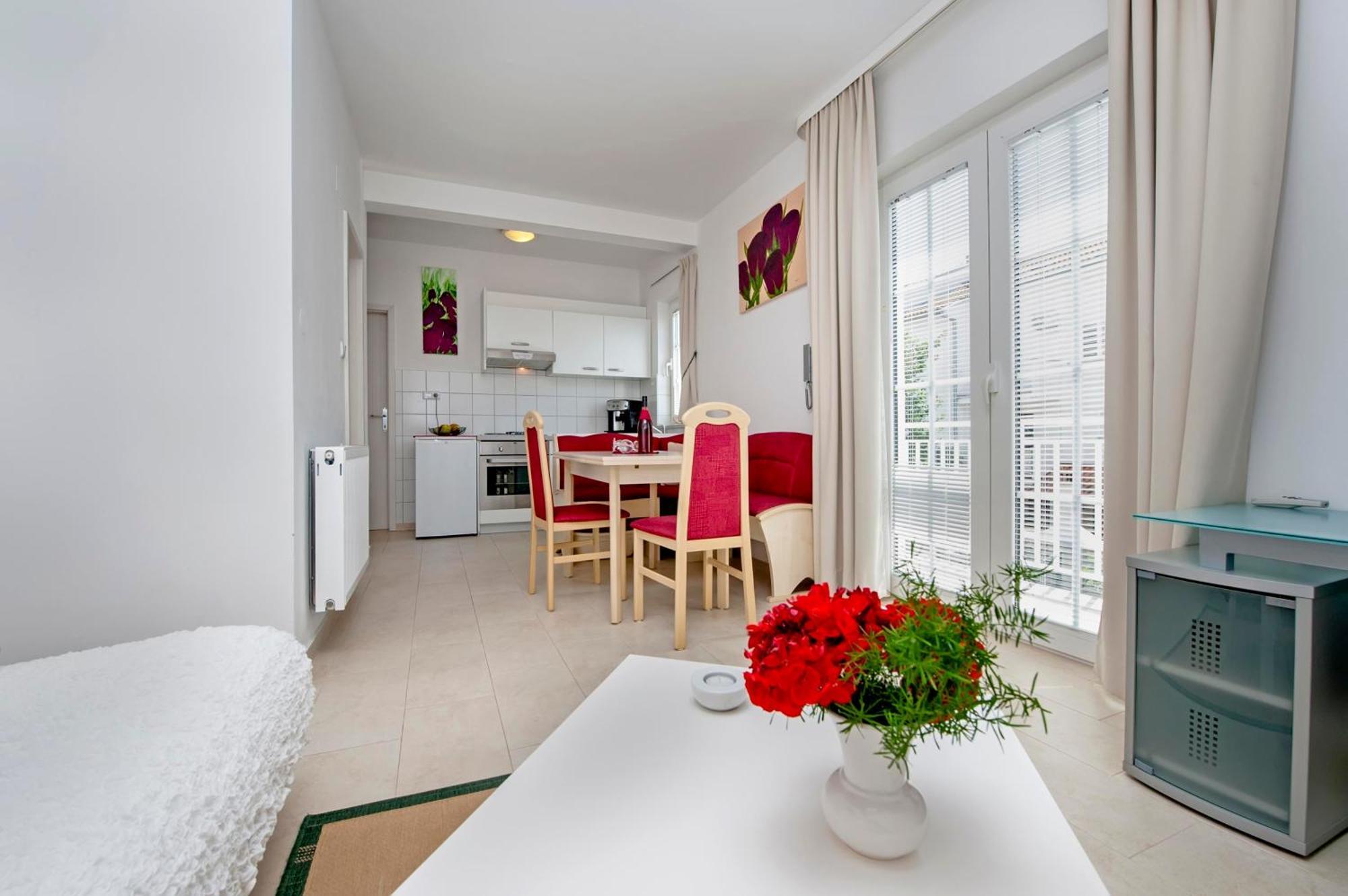Marko Apartmani 로비니 외부 사진