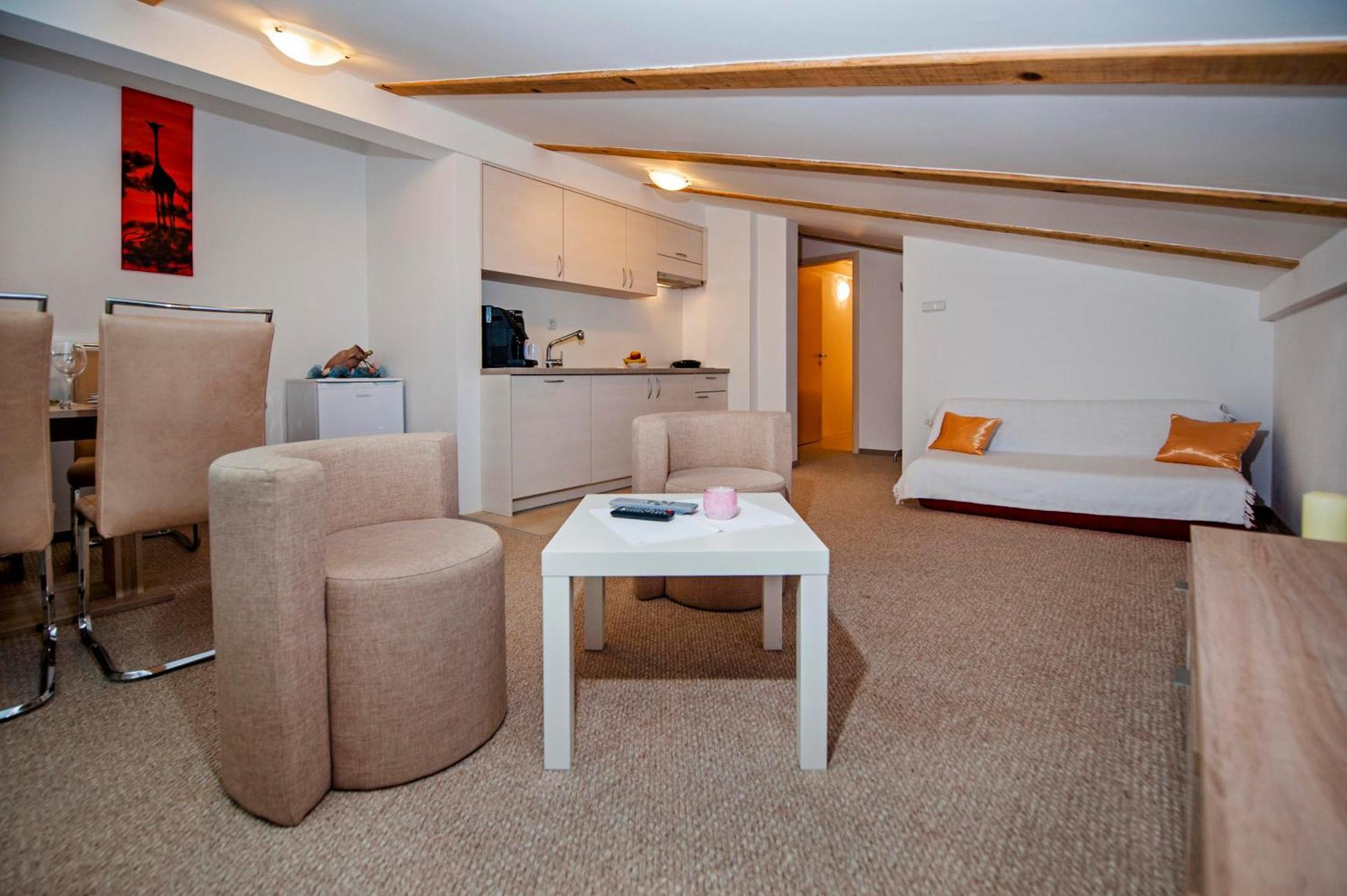 Marko Apartmani 로비니 외부 사진